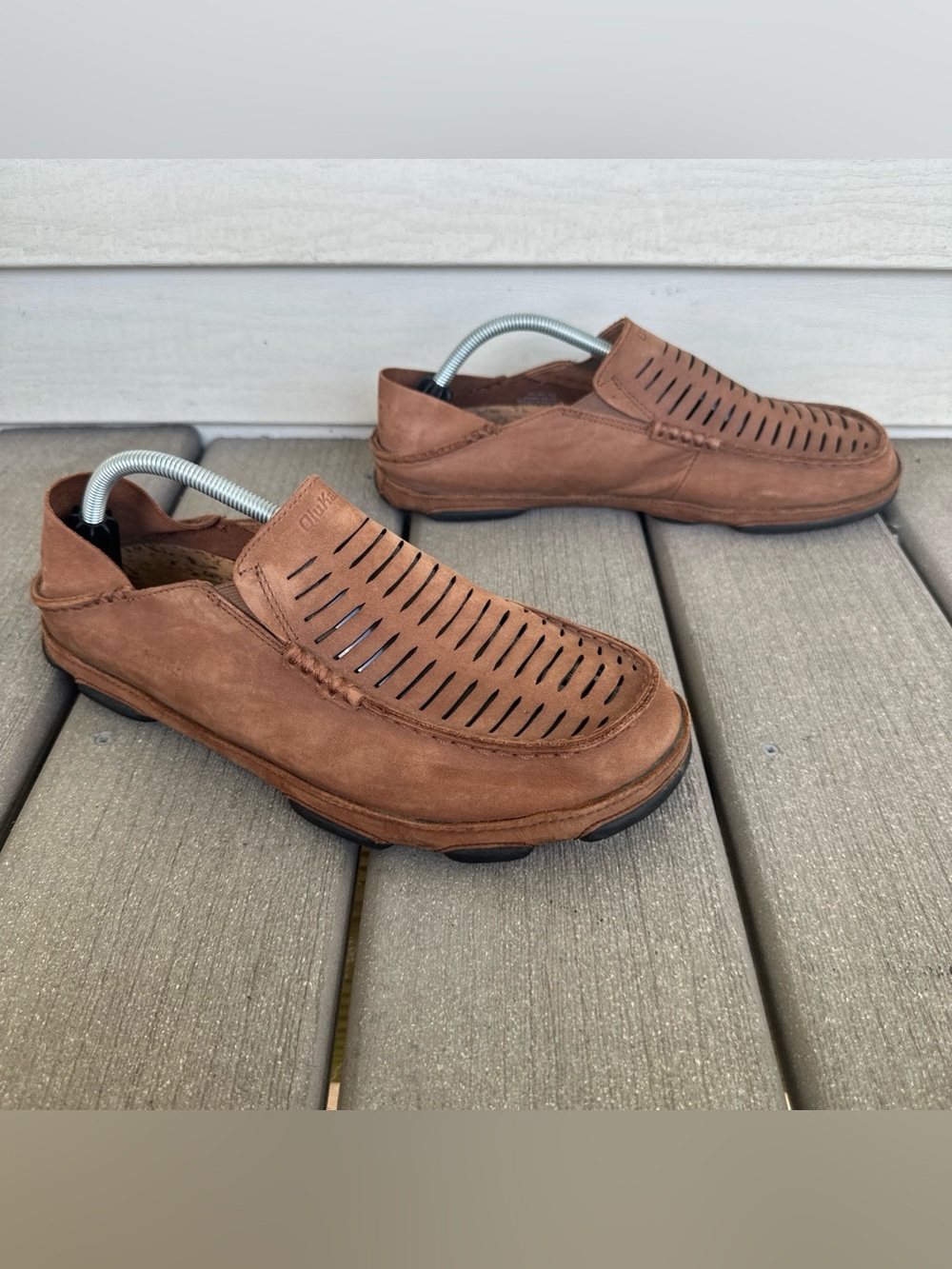 OluKai Moloa Kohana II Men's Size 11 Brown Leather Laser Cut Slip On Shoes